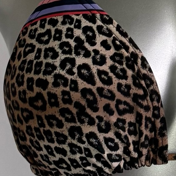 ✅Leopard Print Bikini Top - Picture 6 of 16